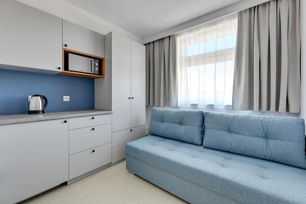 ApartГдиня Екстериор снимка