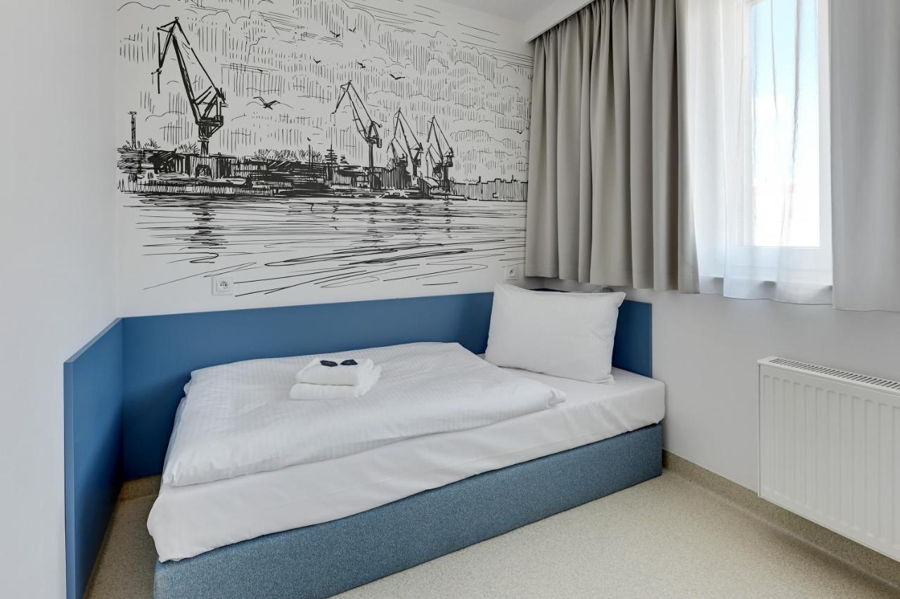 ApartГдиня Екстериор снимка