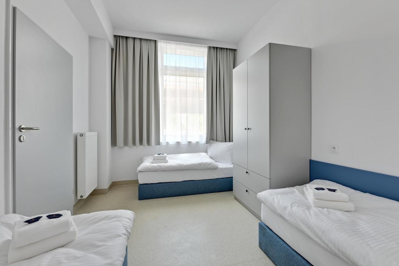 ApartГдиня Екстериор снимка
